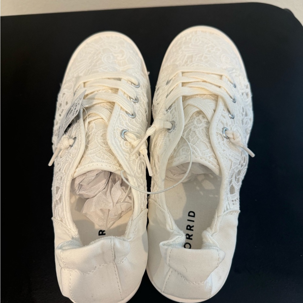 Torrid Women's Lace Sneakers - White